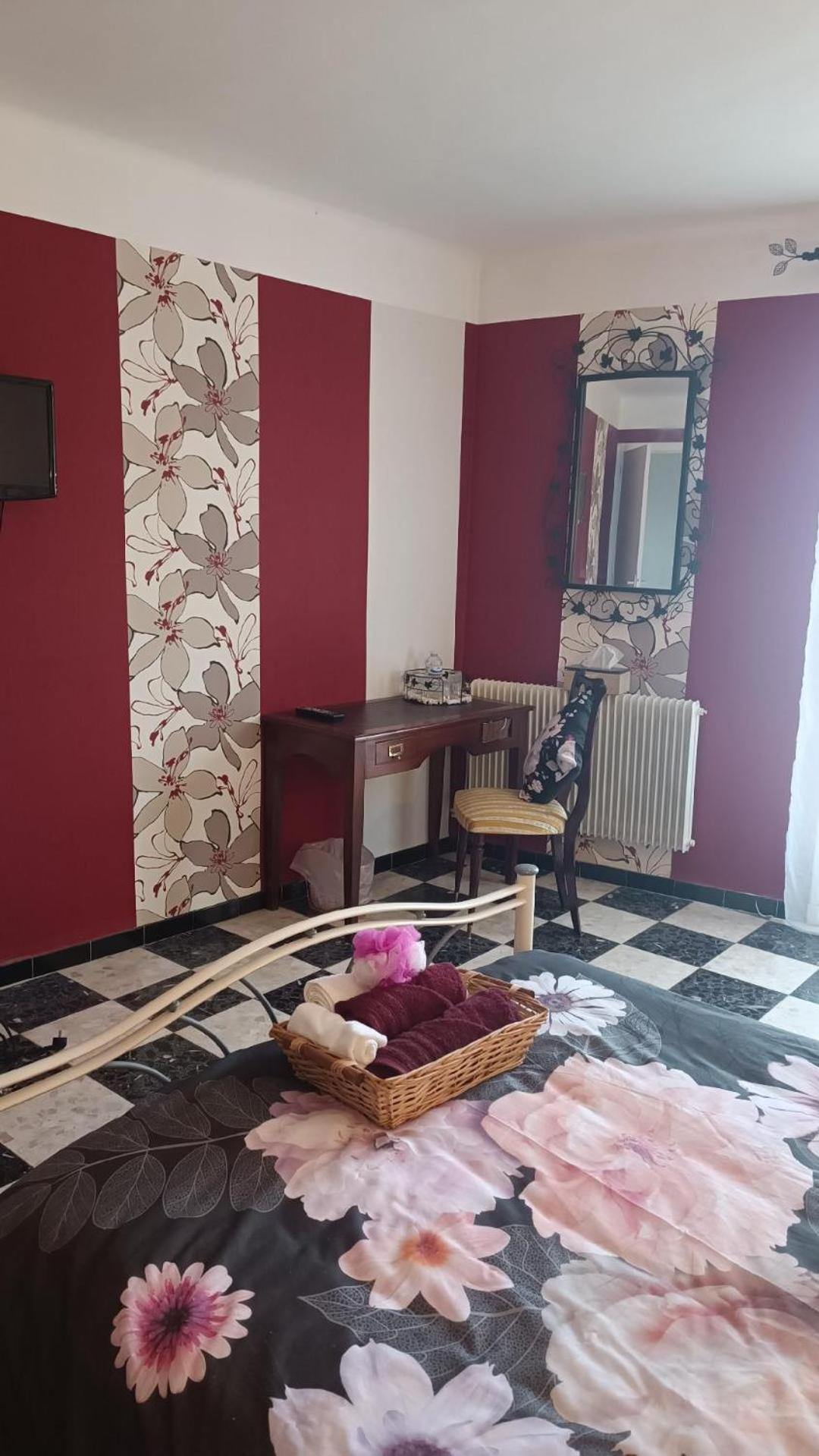 Bed and Breakfast A L' Estiu Latour-de-France Zewnętrze zdjęcie